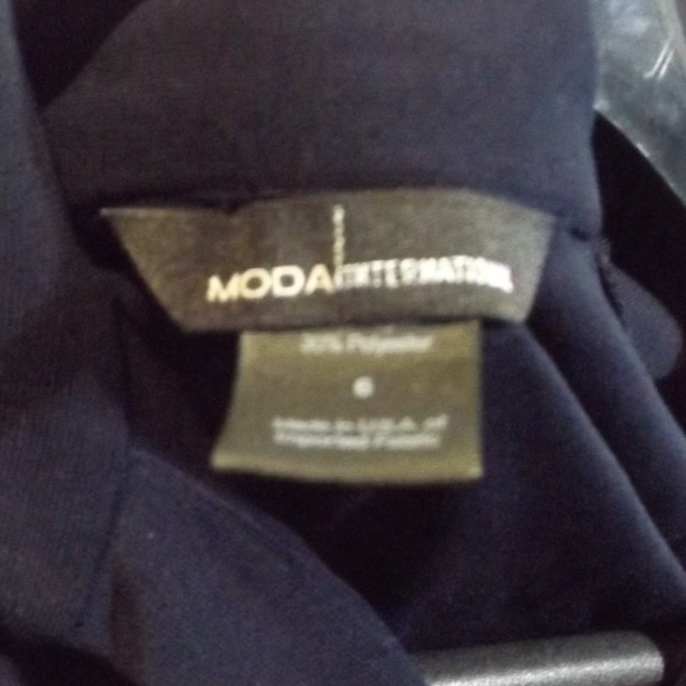 Moda International Dress - Picture 4 of 10